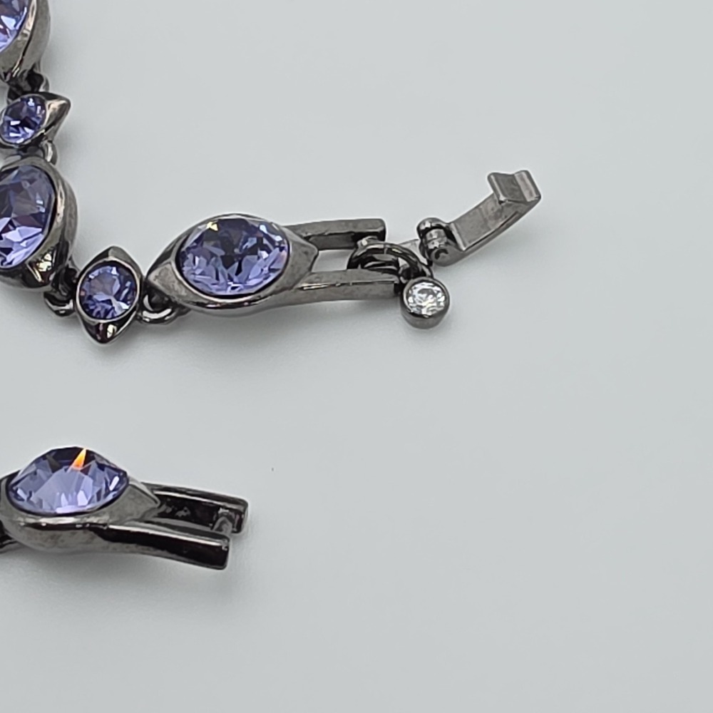 New! GIVENCHY SWAROVSKI Bracelet Purplish & Clear Crystals Gunmetal Gray 7.25" - Picture 11 of 15